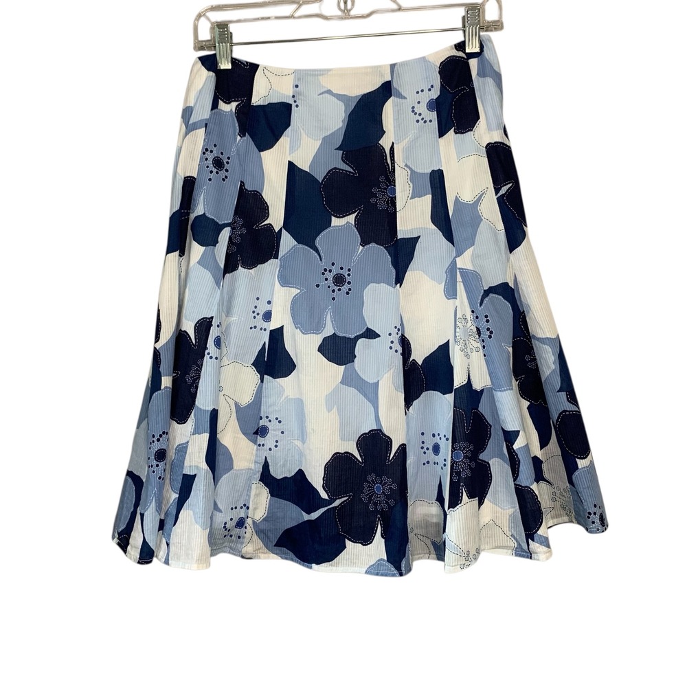 Talbots Petites multi blue floral a-line cotton skirt. Size‎ 6